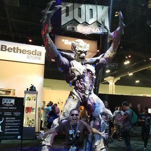 Meet your Posher, Carlos